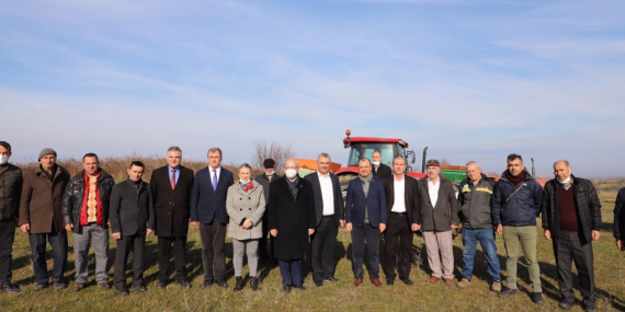 TEKİRDAĞ BÜYÜKŞEHİR BELEDİYESİ 6 MAHALLEDE GÜBRE ATIMI GERÇEKLEŞTİRDİ