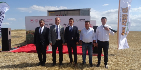 Yerli ve Milli Hibrit Ayçiçeği Projesi Tarla Günü Yapıldı