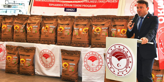 Sarayköy’de ayçiçeği desteği dağıtıldı