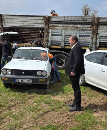 Dicle’de çiftçilere fıstık çöğürü fidanı dağıtımı