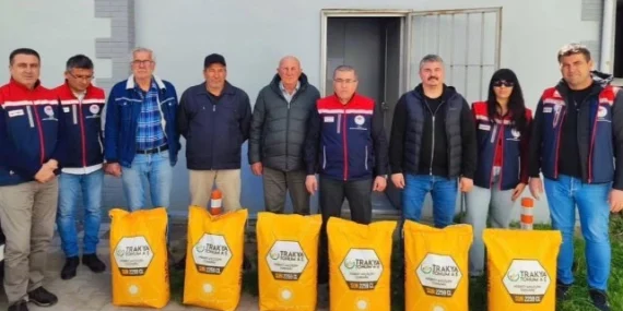 Edirne Havsa’da çiftçilere hibeli ayçiçeği tohumları dağıtıldı
