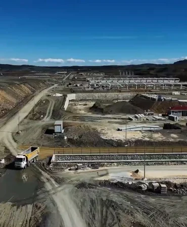 Kastamonu Devrekani Besi Organize Tarım Bölgesi’nde devam eden altyapı çalışmaları ve modern hayvancılık tesis alanı