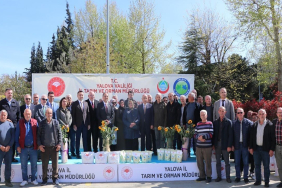 Yalova’da çiftçilere tohum dağıtımı yapılan tören