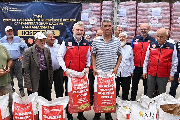 Kahramanmaraş'ta çiftçilere yerli ve milli soya tohumu dağıtımı