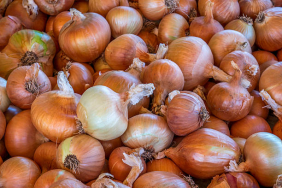 Kuru soğan, ceviz ve makarna ürünlerinin yer aldığı ithalat düzenlemesini temsil eden görsel